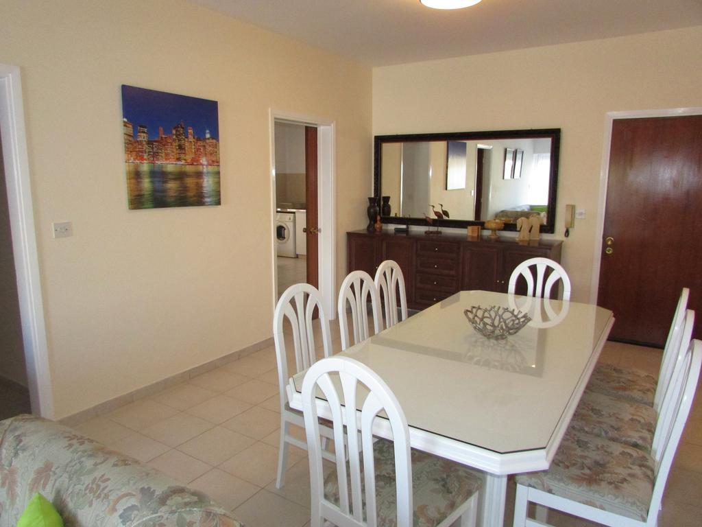 Christine Beach Apartment