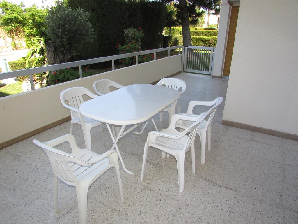 Christine Beach Apartment *