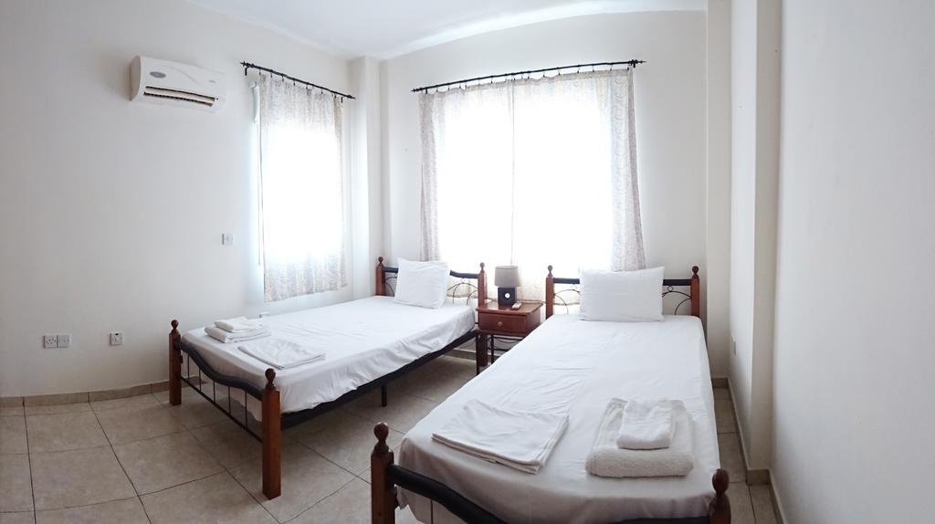 Melpo Court Geroskipou