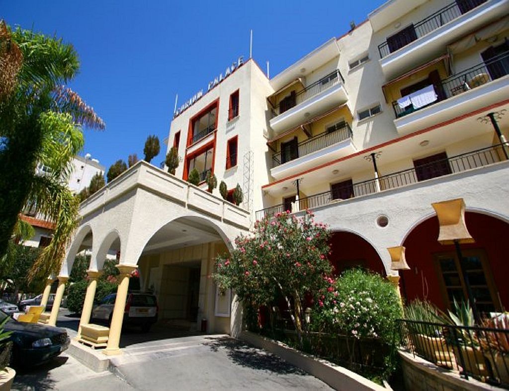 Curium Palace Hotel 4*