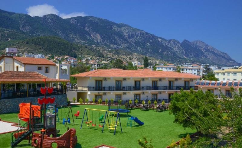 Hotel Riverside Garden 4*