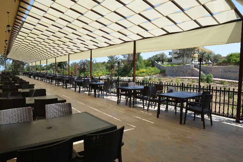 Riverside Garden 4*