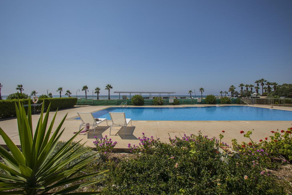 Apartment Larnaca Sunshore Beachfront