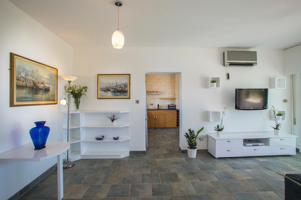 Larnaca Sunshore Beachfront Voroklini