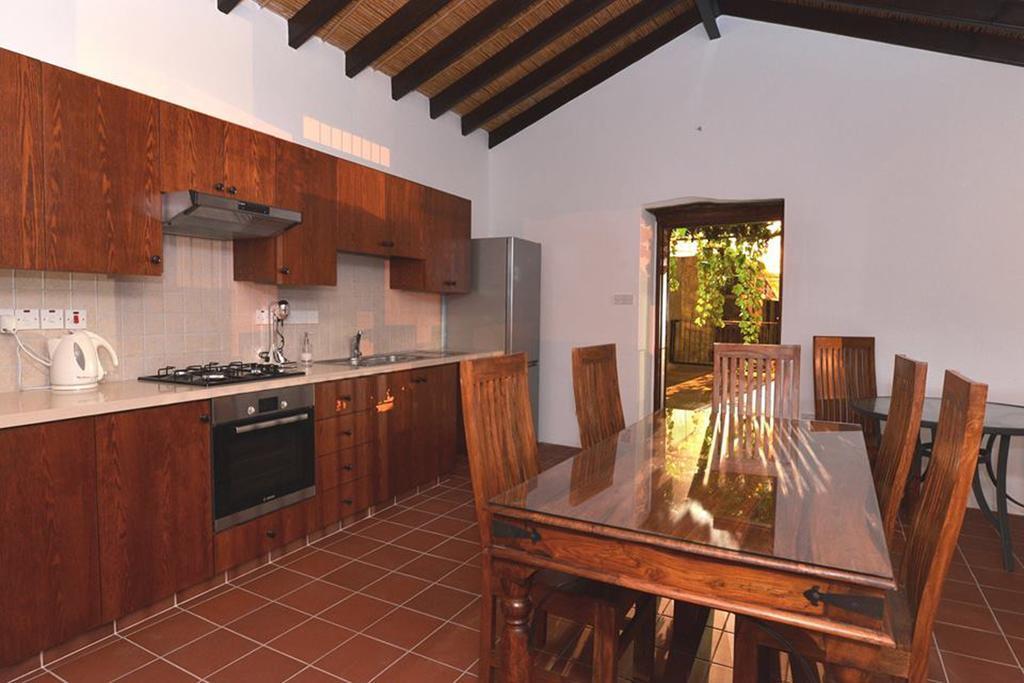 Arhontiko Mansion * Askas