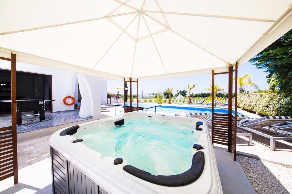 Malibu Villa