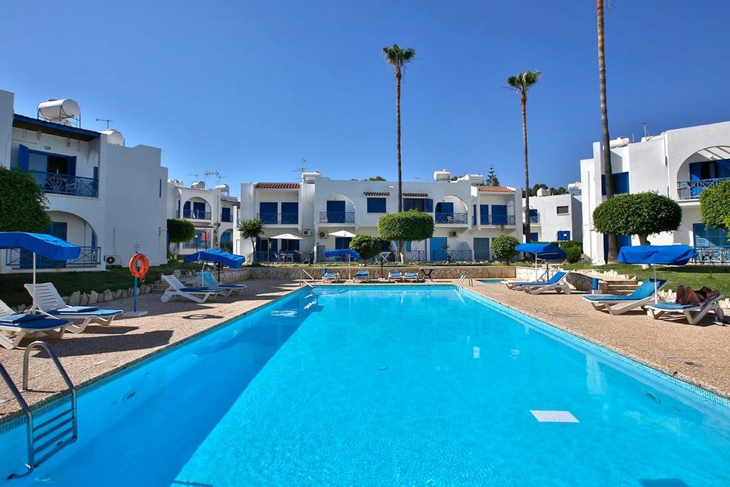Dhekelia Diamond * Larnaca
