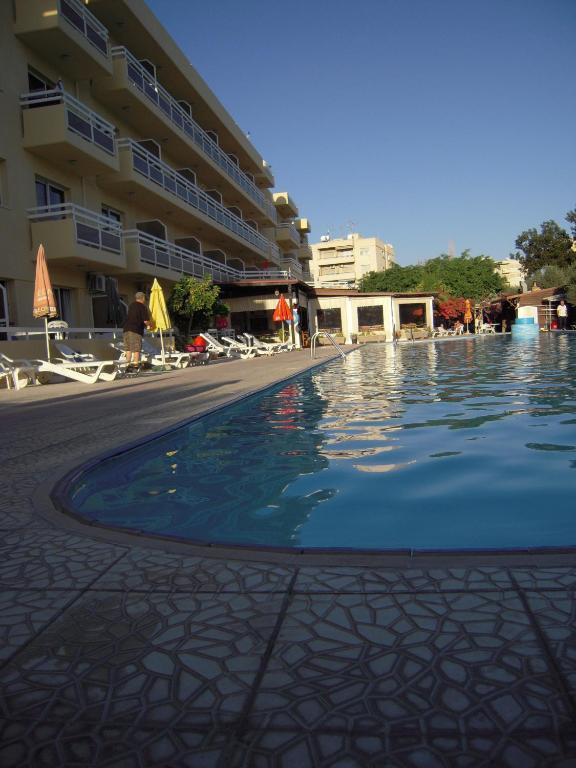 Aparthotel Sunquest Gardens Holiday Limassol