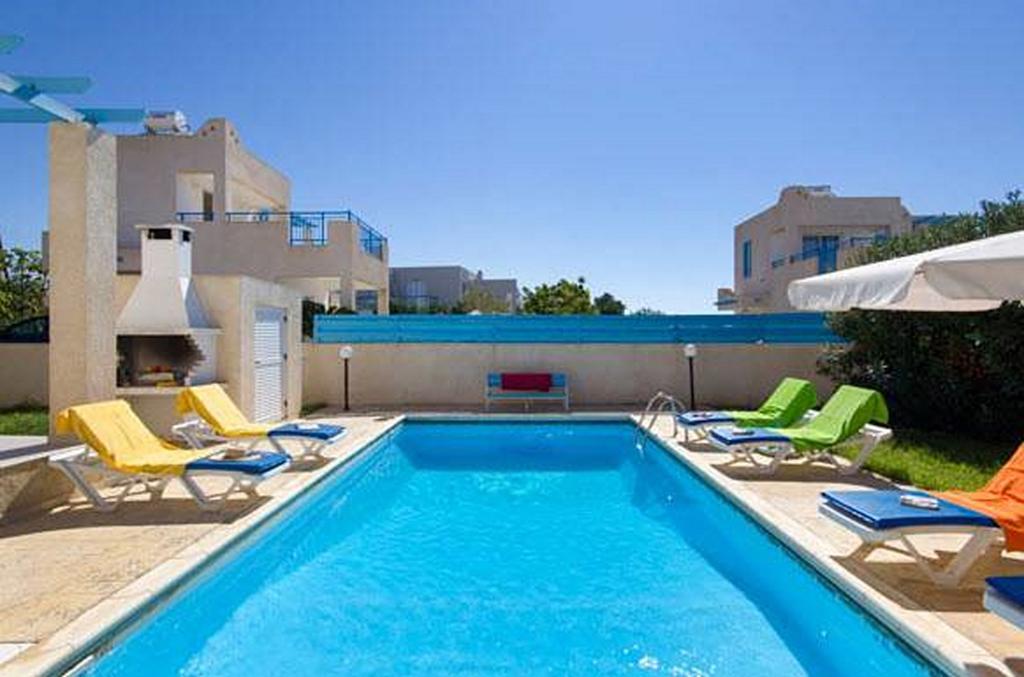Philippos - 3 *
