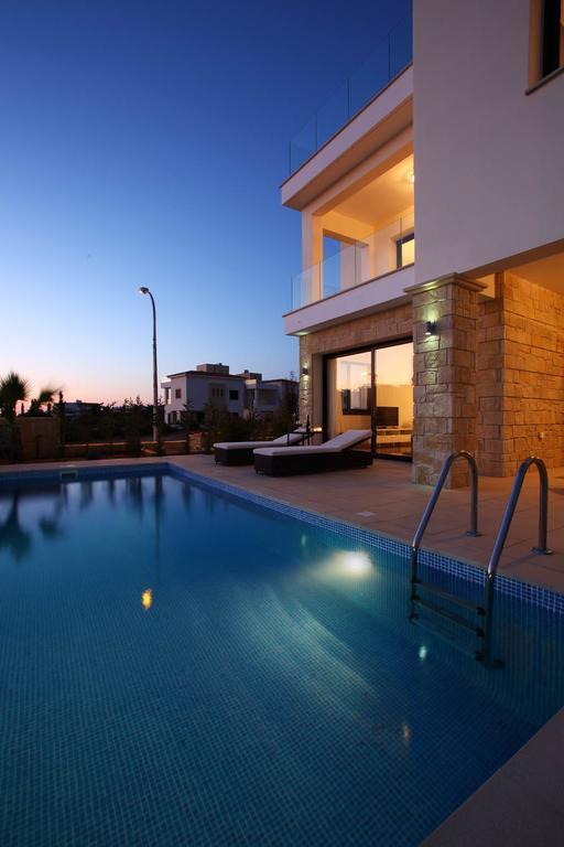 Golden Villas Villa