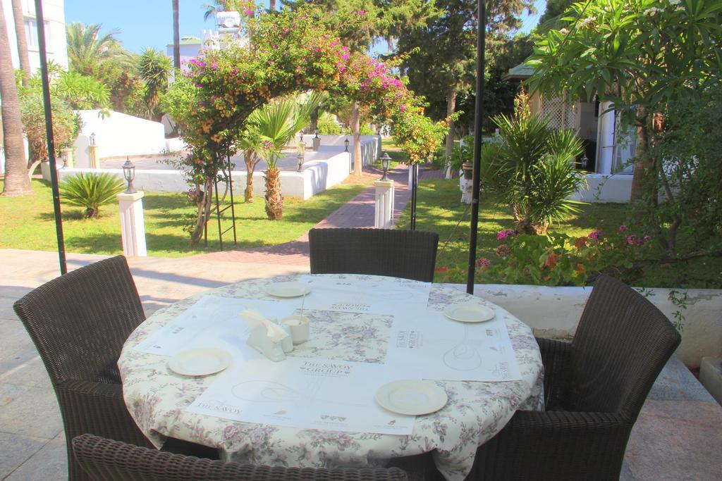 Pine Bay Boutique & Cakistes Restaurant 3*