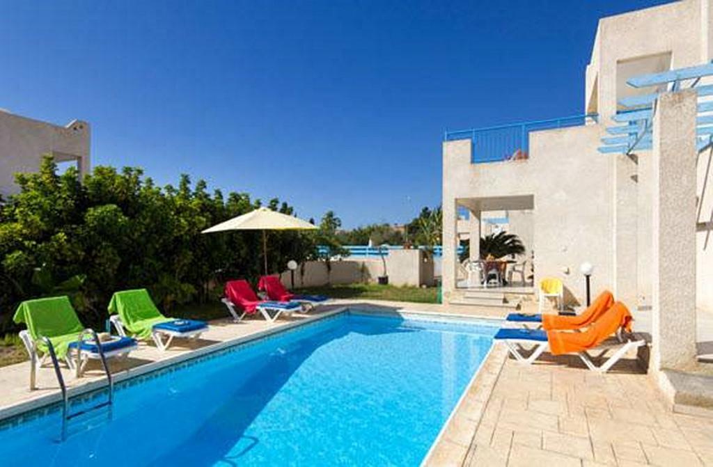 Villa Philippos - 3 Paphos