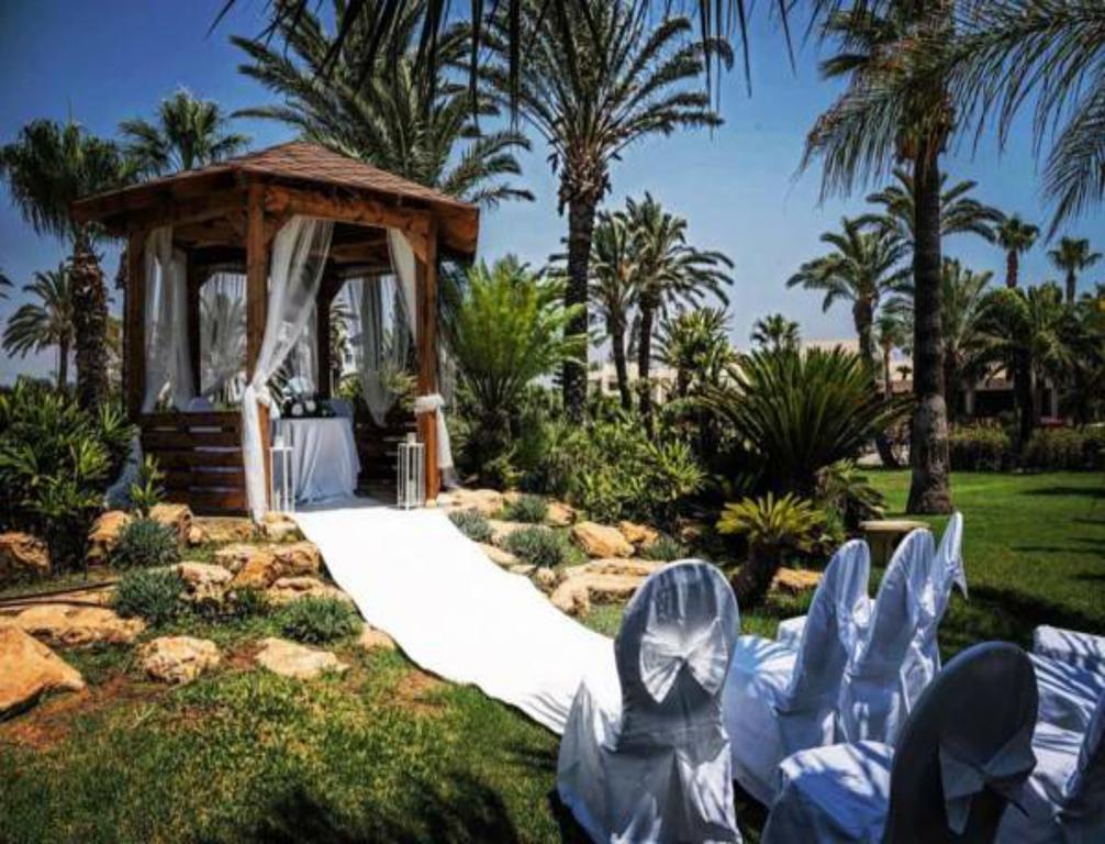 Palm & Resort 4*