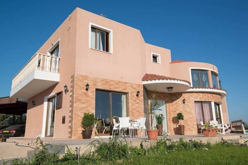 Bella Rosa Cyprus Coral Bay