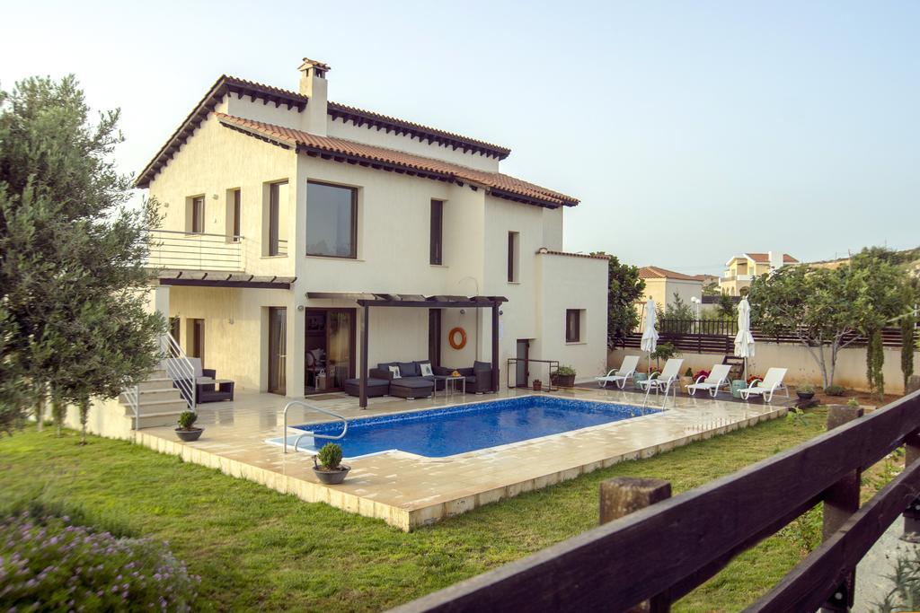 Vikla Villa *
