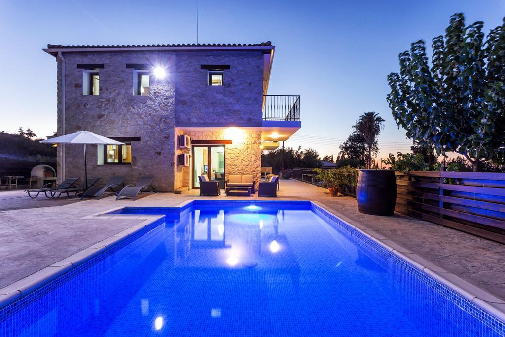 Nikolina Villa
