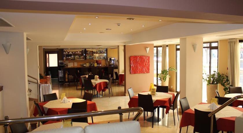 Hotel Europa Plaza 3*