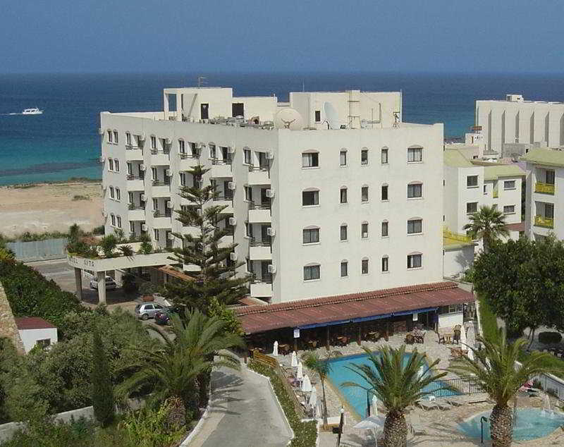 Sunrise Gardens 4*