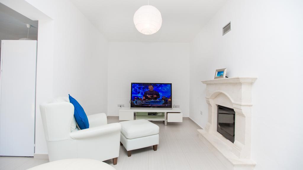 Oceanview 206