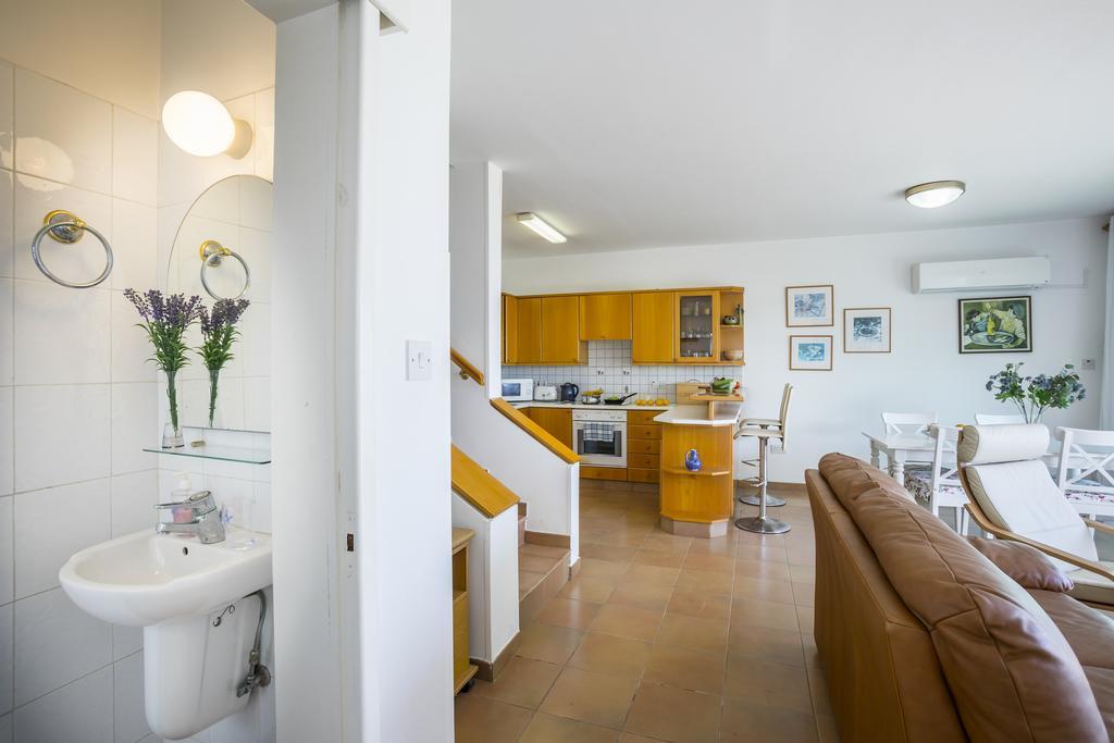 Protaras Beachfront Sirina Lina Apartment