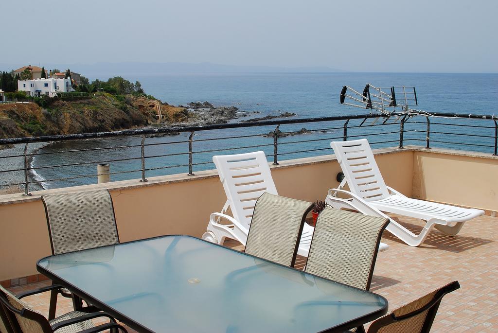 Venetia Beach House *