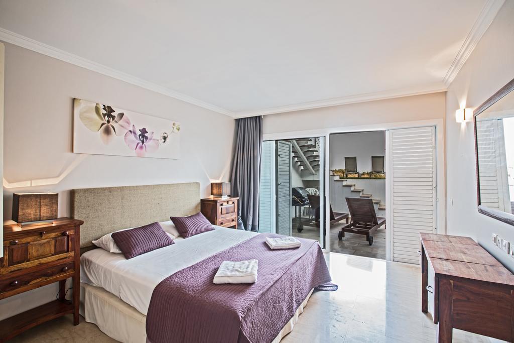Villa Leana Front Line Protaras