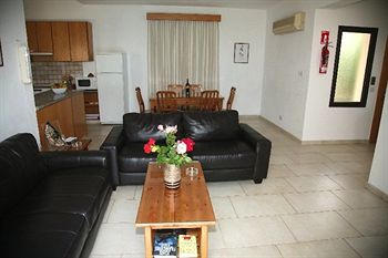 Platzia Villa *
