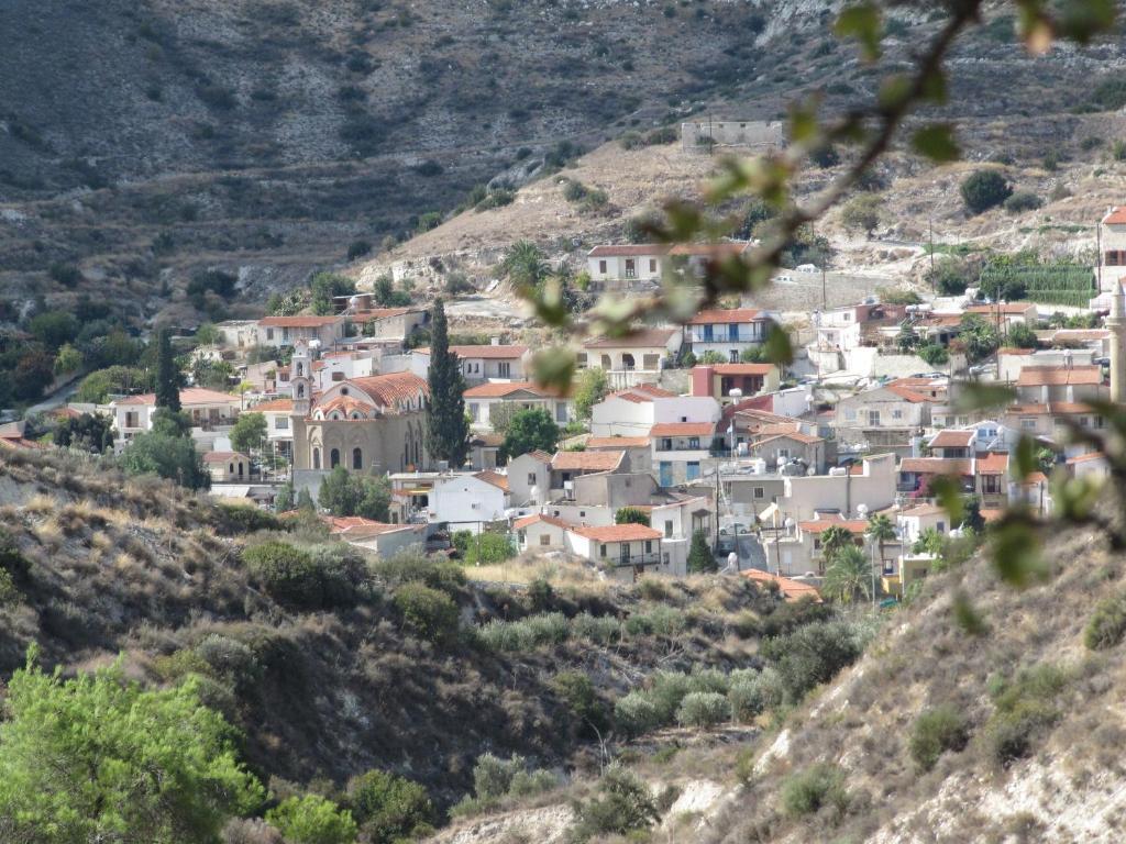 Stratos Artdeco House Inn 4*