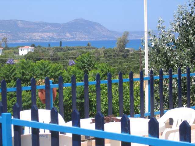 Bay View Aparthotel 3*