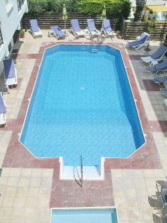 Renos Aparthotel
