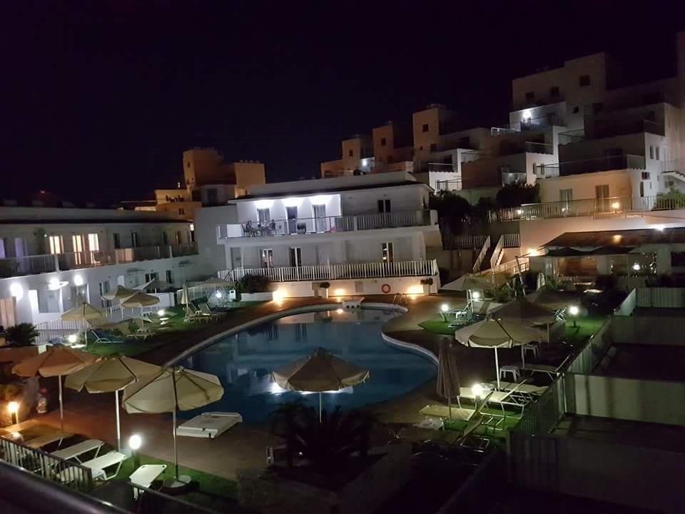 High View Gardens 4*