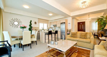 Amadora Luxury *