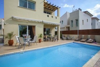 Alkioni 28 Paralimni