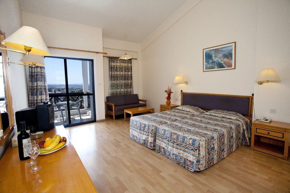 Episkopiana & Sport Hotel 3*