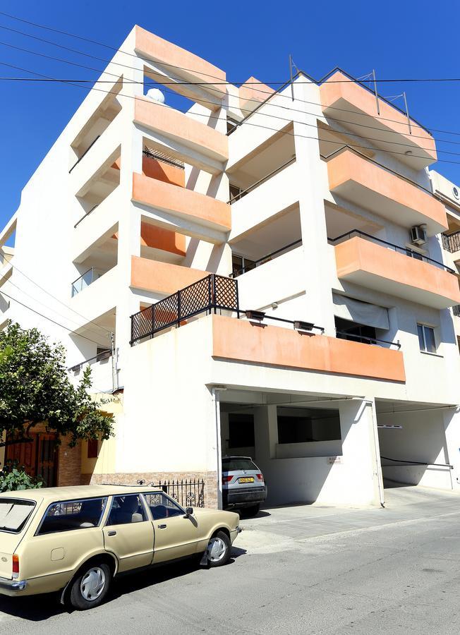 Apartment Penelope Court 102 *