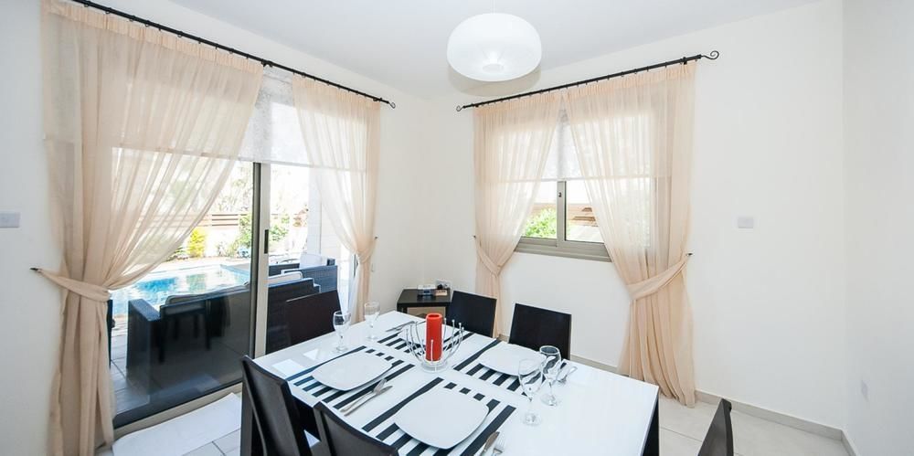 Oceanview Luxury 089