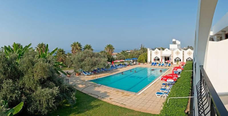 Hotel Bare Hill Village Elea