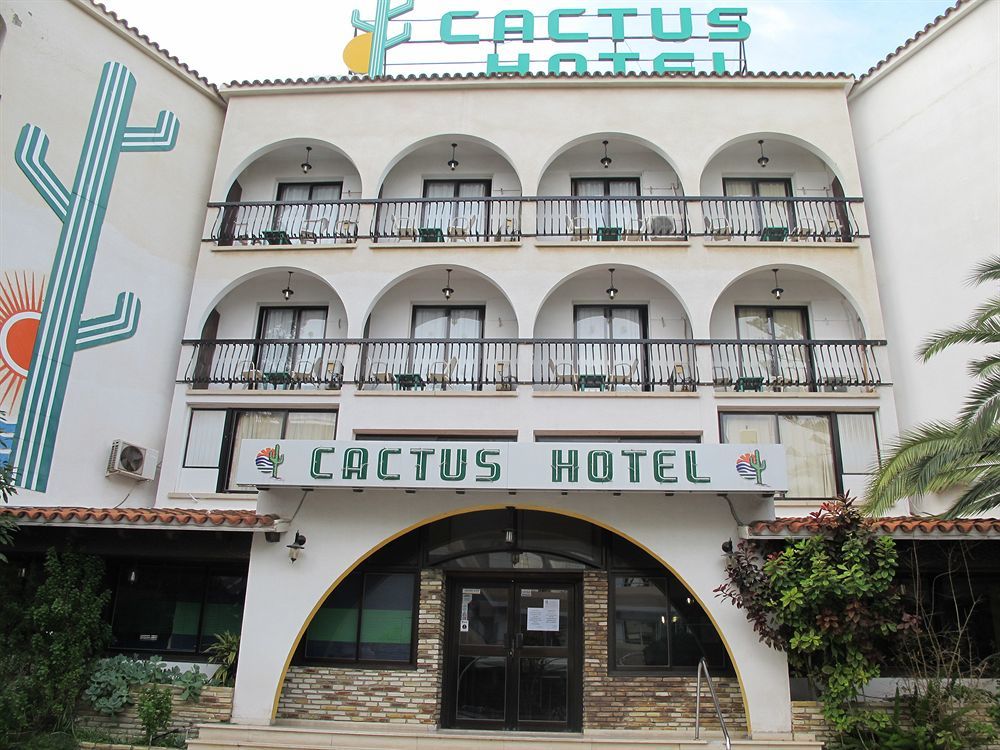 Cactus Hotel 2*