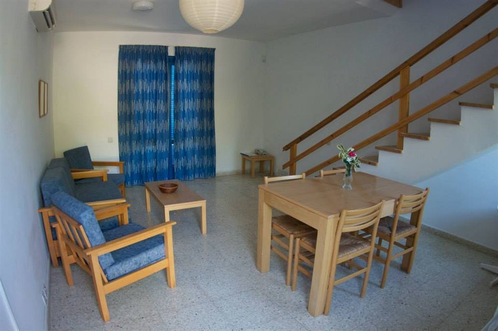Hylatio Tourist Village Pissouri