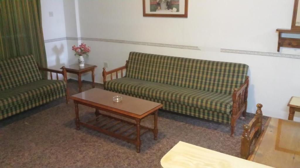 Layiotis Aparthotel