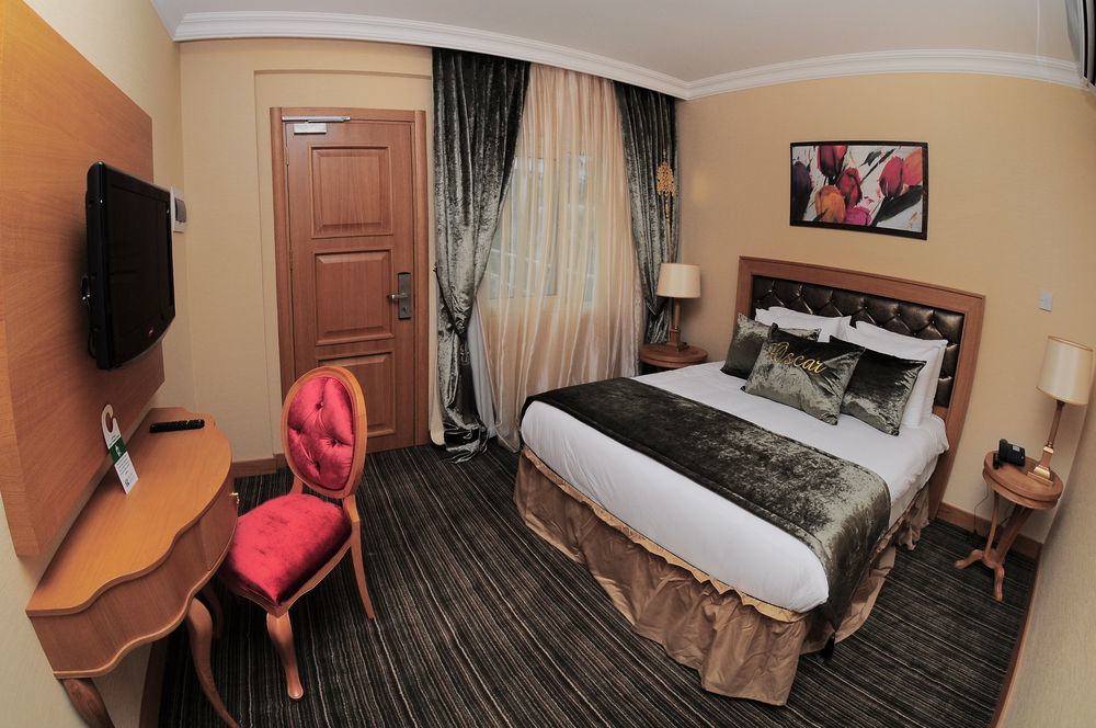 Oscar Hotel 4*