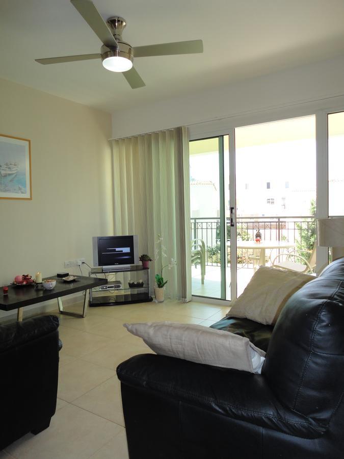 Yiasemi Court Apartments Apartment *