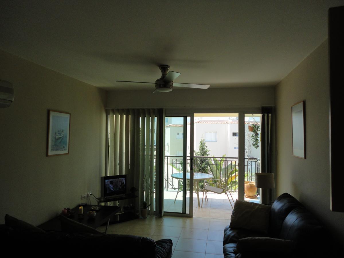 Yiasemi Court Apartments Apartment