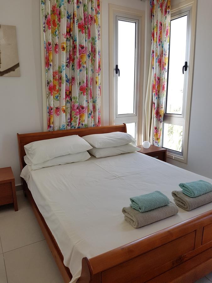 Colonial Beach Villa 16 & 15 Villa *