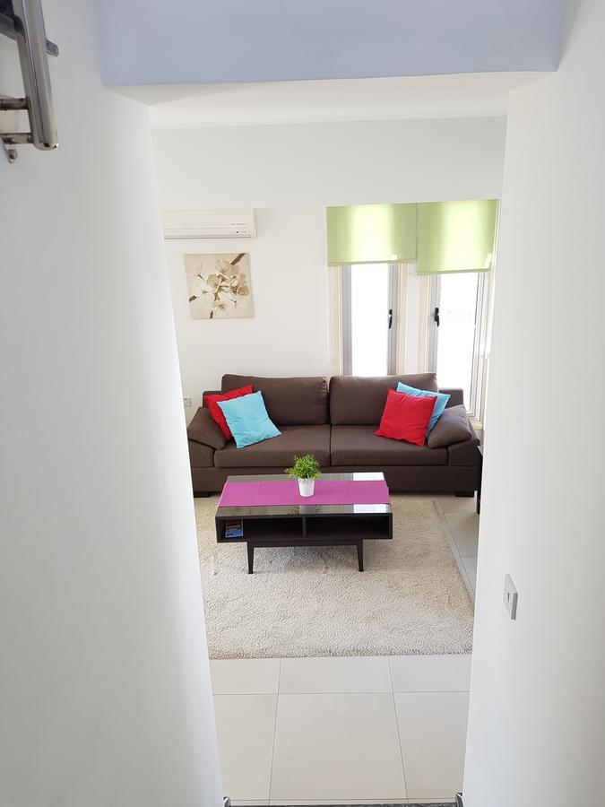 Colonial Beach Villa 16 & 15 *