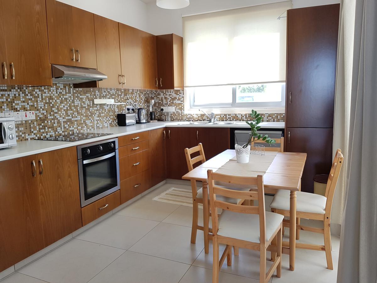 Colonial Beach Villa 16 & 15 *