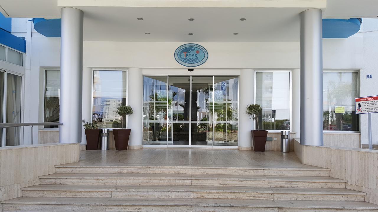 Hotel Tetyk Pernera
