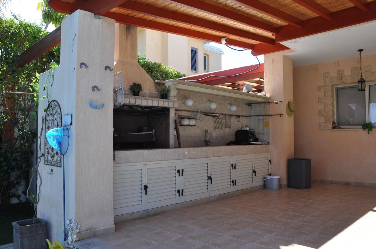 Villa Lachi Marina #17 *