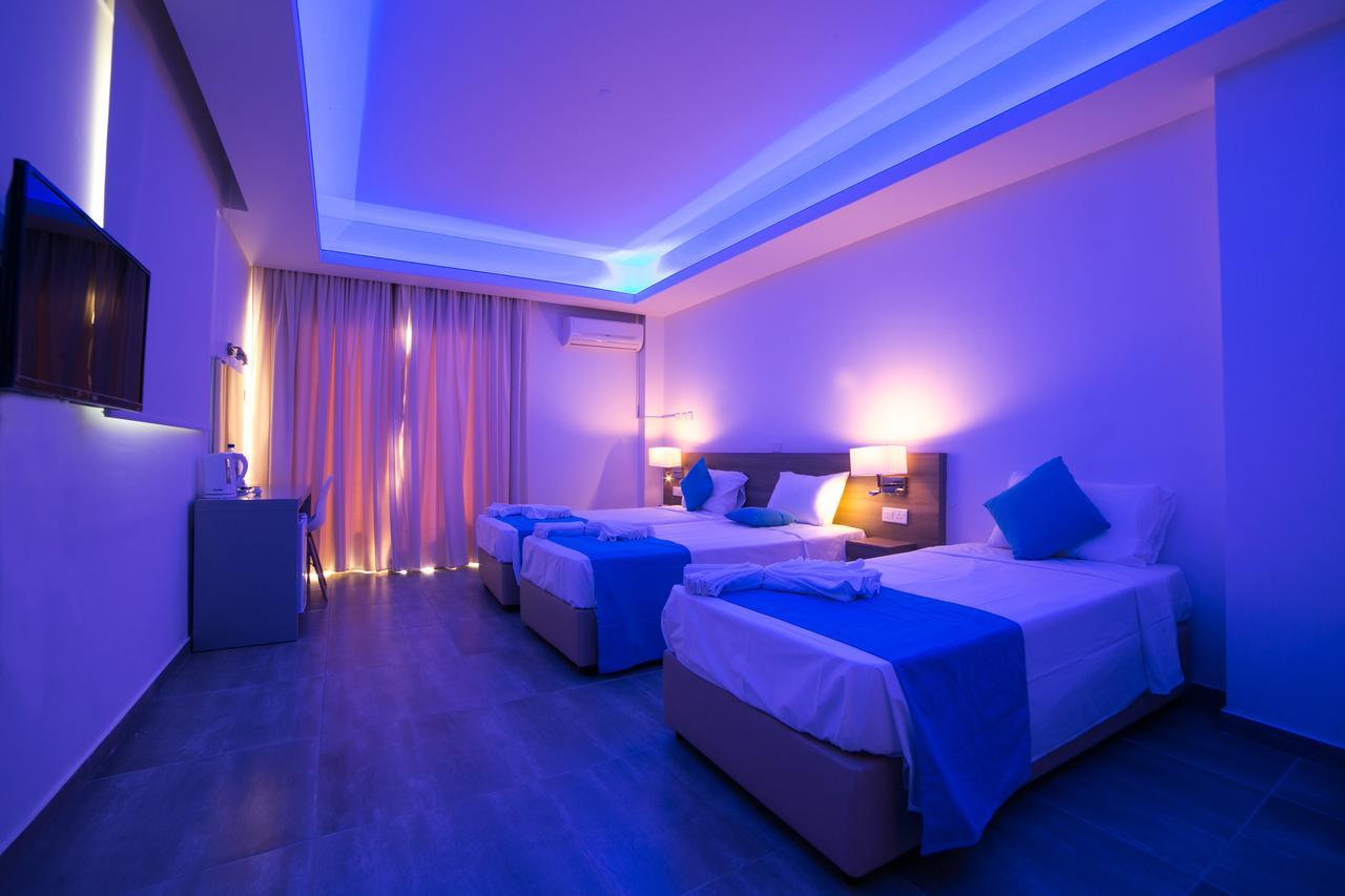 Flora Maria Hotel Aparthotel 3*