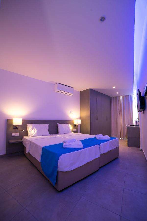 Flora Maria Hotel Aparthotel 3*